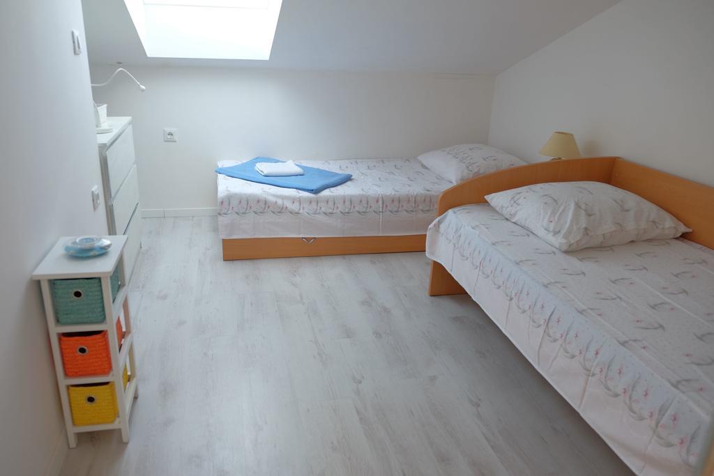 Apartment Dubravka Malinska Eksteriør billede